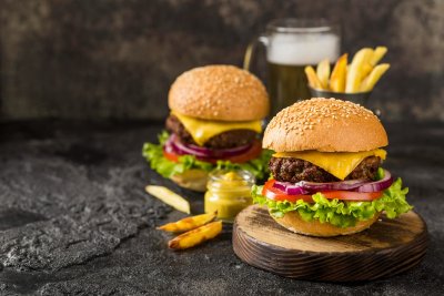Het beste voedsel voor bij je eigen gebrouwen bier? American food all the way!